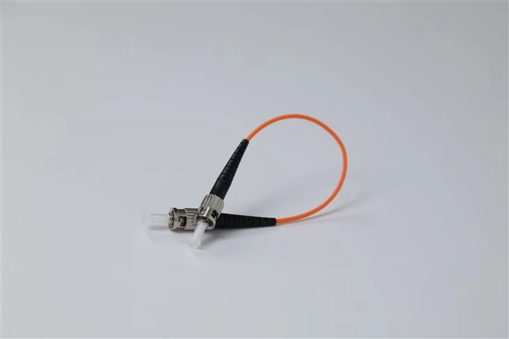 سلك تصحيح الألياف الضوئية من ST UPC إلى ST UPC SIMPLEX ORANGE